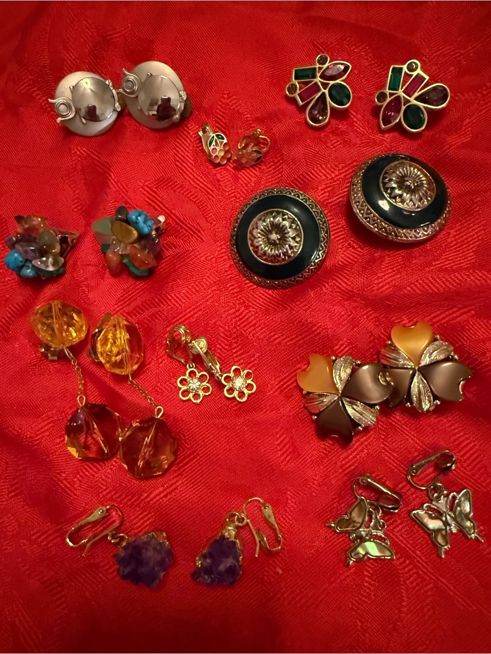Clip-On Earrings -mix